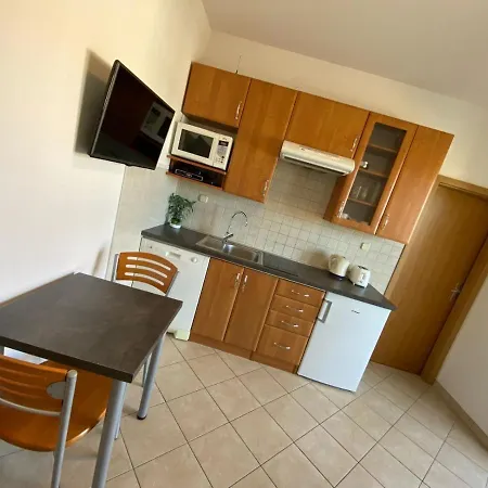 Appartamento In With Terrace, Air Conditioning, Wifi, Washing Machine Punat