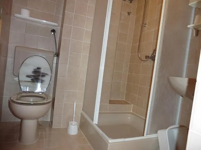 In With Terrace, Air Conditioning, Wifi, Washing Machine *